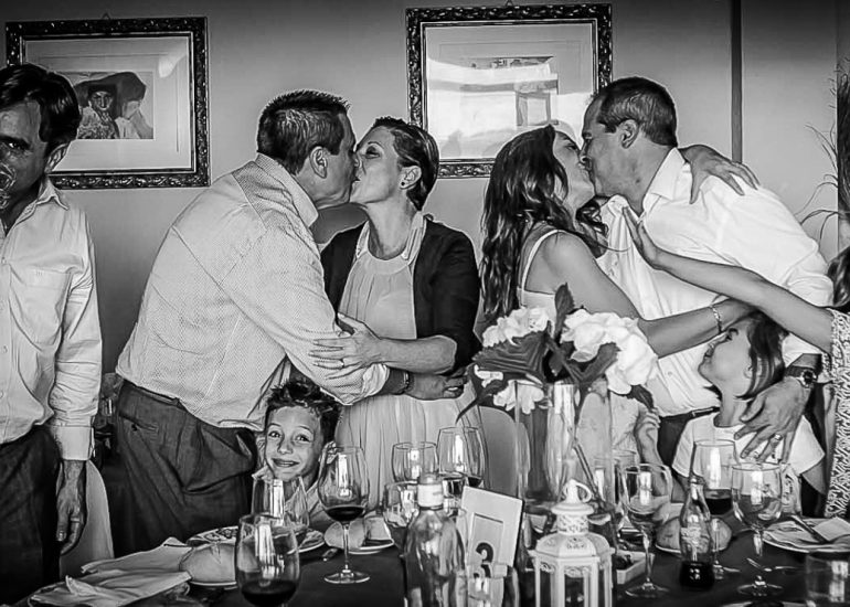 besos boda